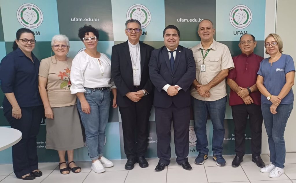 Novembro de 2024 Equipe da Cepac-CNBB e da Arquidiocese de Manaus visita a reitoria da UFAM para firmar parceria na realização do 14º MuticomCrédito Arquivo Arquidiocese de Manaus